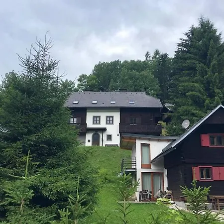 Apartment Mit Hüttenflair